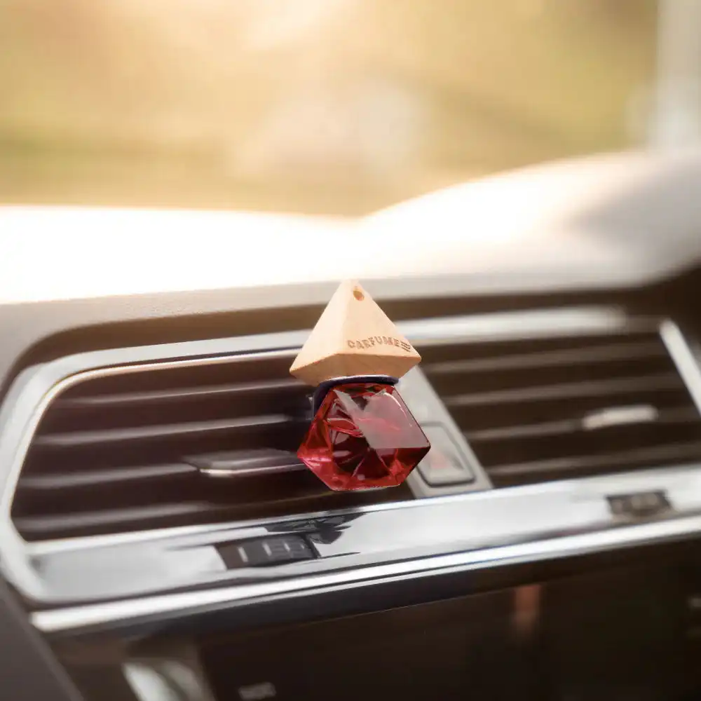 Carfume Luxury Hanging Glass Diffuser - Air freshner - Image 3